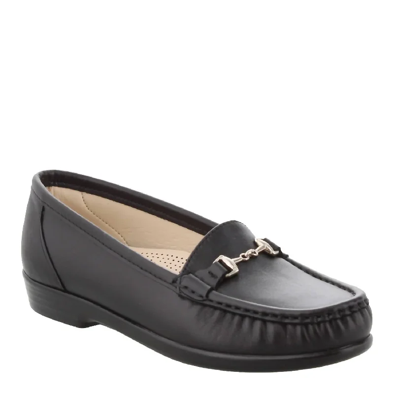 Loafers with elegant fit-Women's Metro Loafer - Narrow In Smooth Black