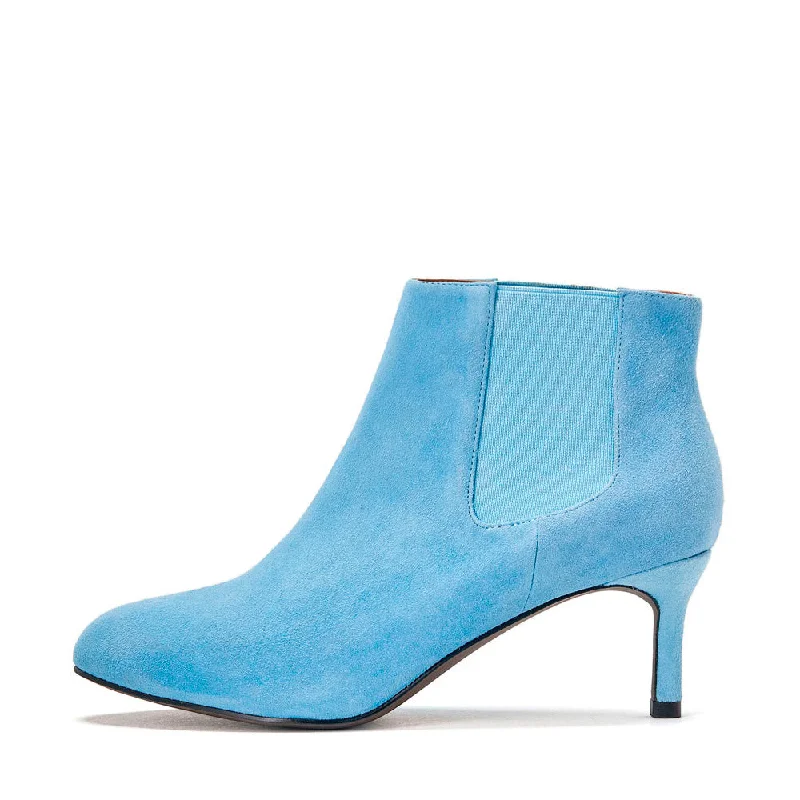 Boots for fast escapes-Alba Blue