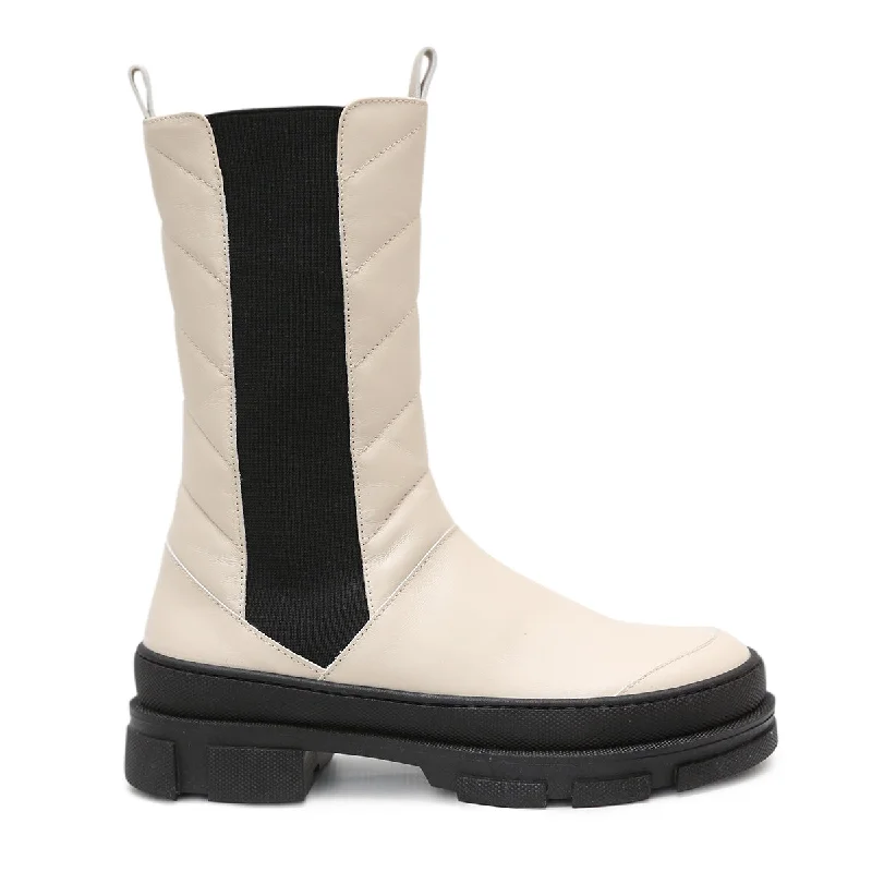 Boots for first timers-Women's  Chelsea boots