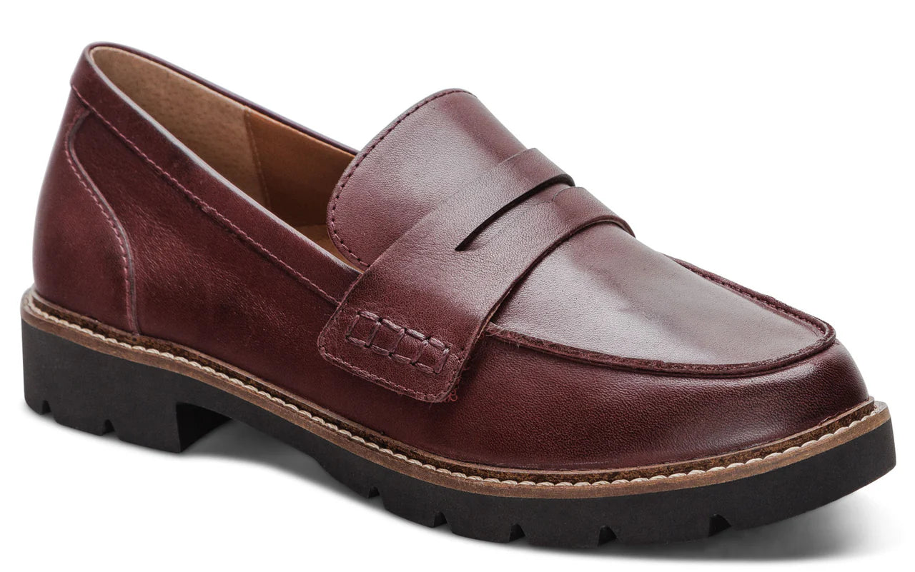 Loafers for lightweight comfort-Aetrex Collette Loafer LL109 Burgundy