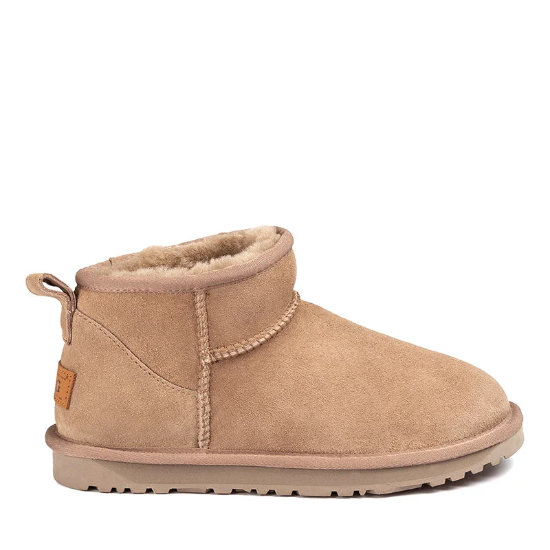 Boots with retro style-UGG Mini Louize Boots