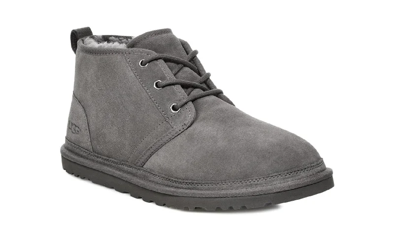 Boots for compact feet-UGG Men's Neumel