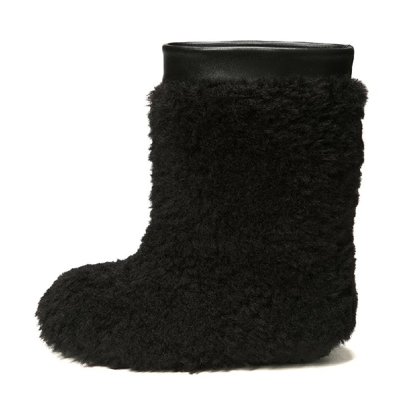 Boots with neat soles-Yeti Black