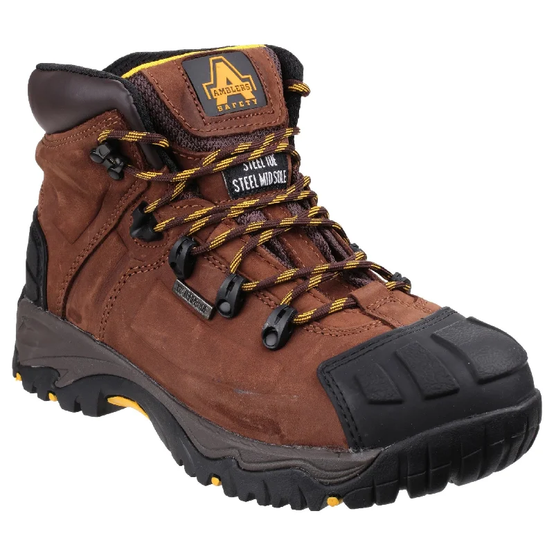 Boots with crisp soles-Amblers FS39 Safety Boots