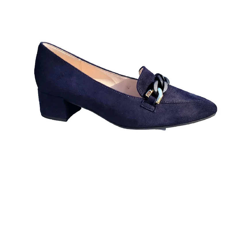 Loafers with unique fit-Women's Loafers In Navy /w Gold Link